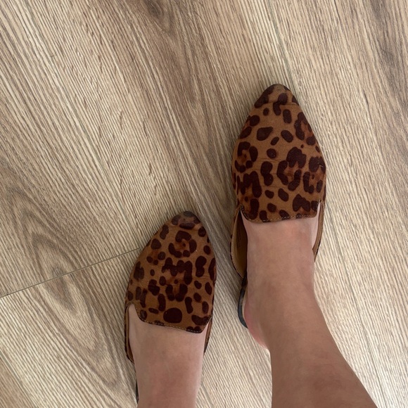 SHEIN Brown Leopard Print Flats - Picture 1 of 1